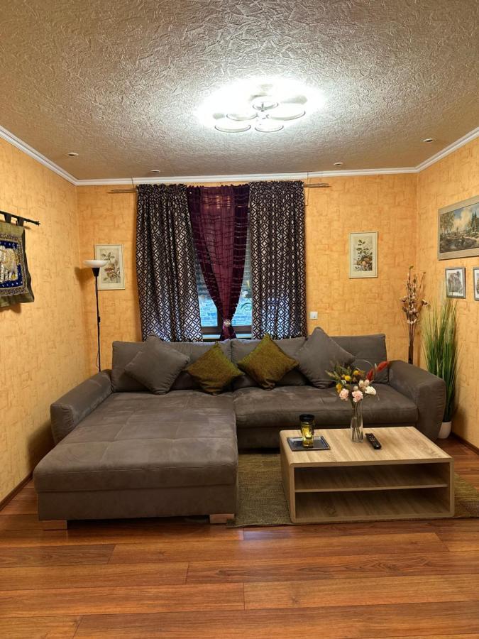 T&T Ferienwohnung Rheinbrohl Bagian luar foto