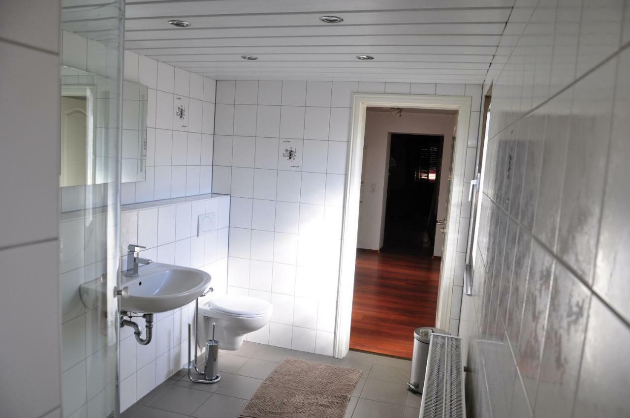 T&T Ferienwohnung Rheinbrohl Bagian luar foto