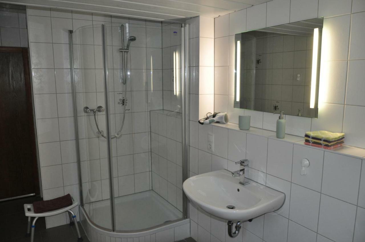 T&T Ferienwohnung Rheinbrohl Bagian luar foto